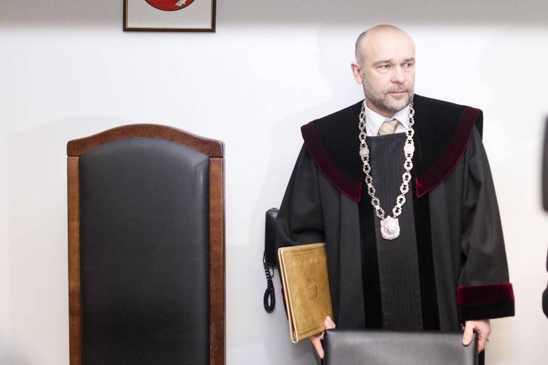 Teismas  reabilitavo A. Ūsą: pedofilijos nebuvo 