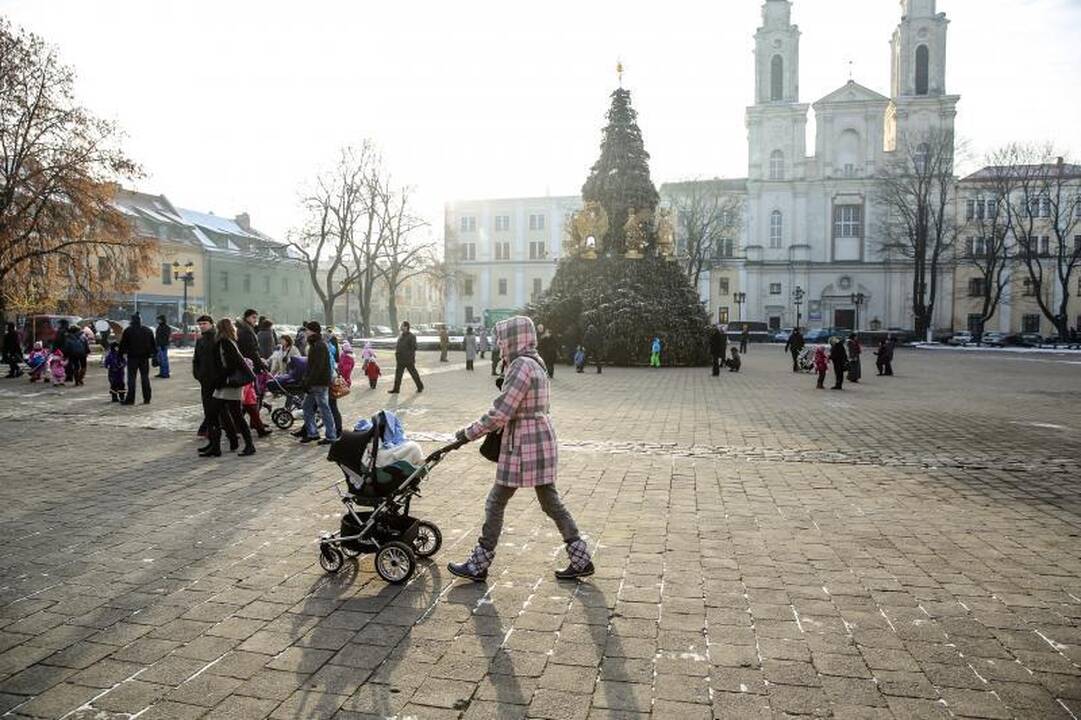 Rotušės aikštėje įsikūrė Kalėdų miestelis
