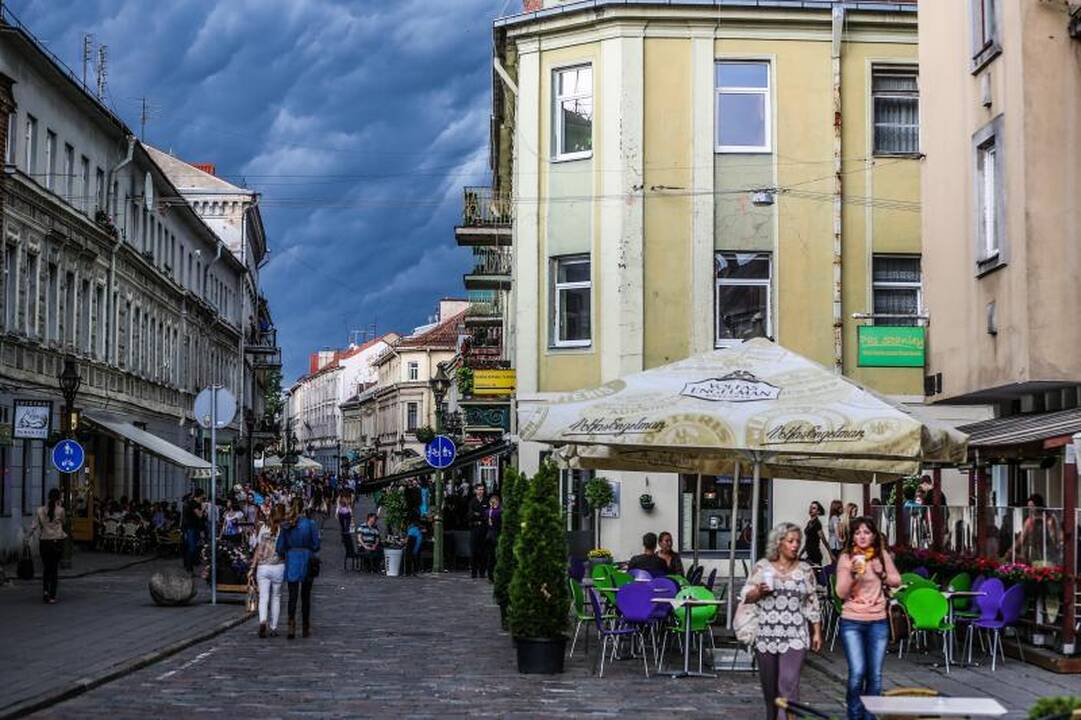 Rotušės aikštę drebino patrankos šūviai 