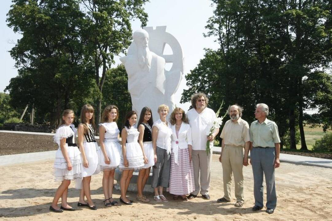 Laukžemėje iškilo Arūno Sakalausko skulptūra šv. Andriejui