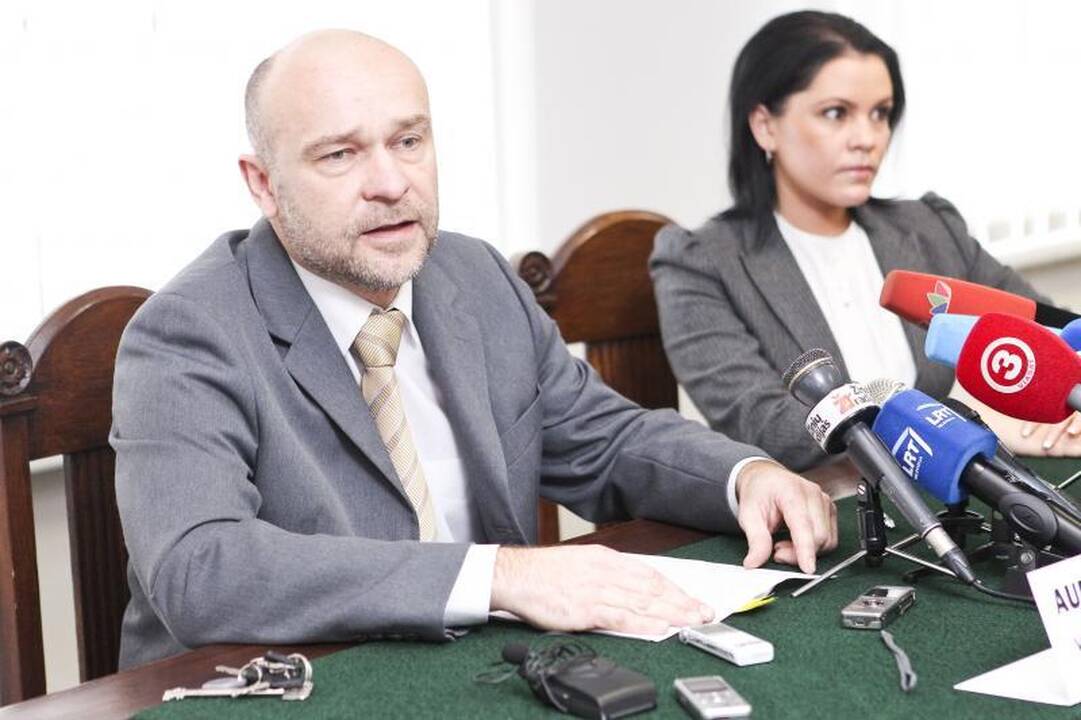 Teismas  reabilitavo A. Ūsą: pedofilijos nebuvo 