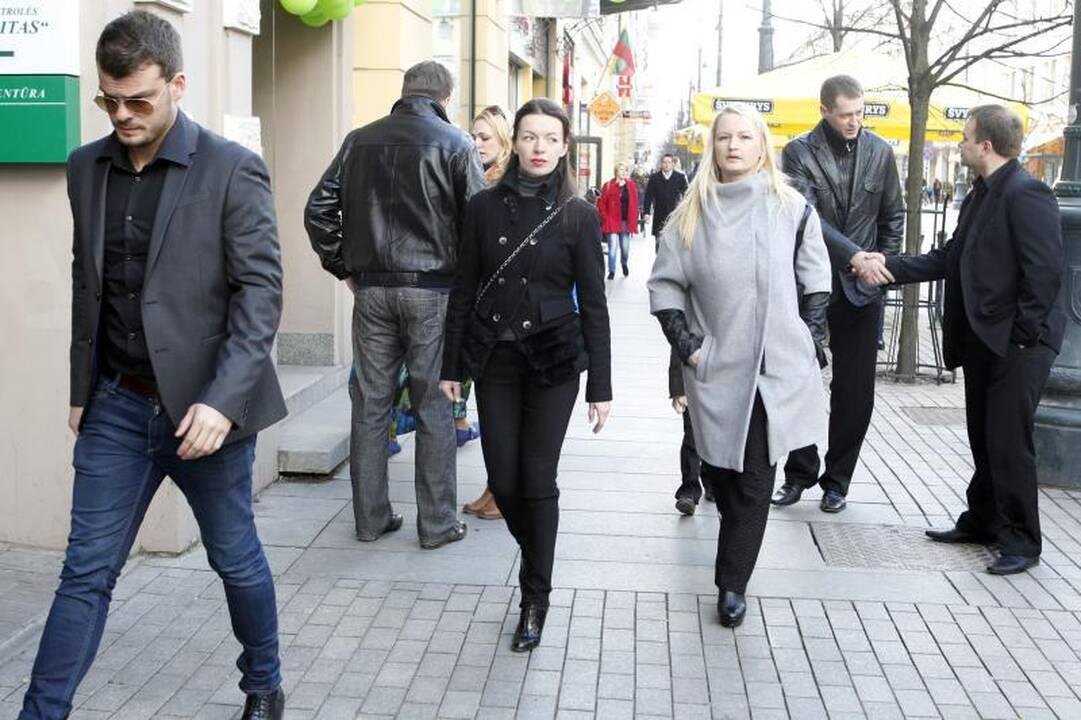 Lietuva atsisveikina su V. Šapranausku (papildyta)