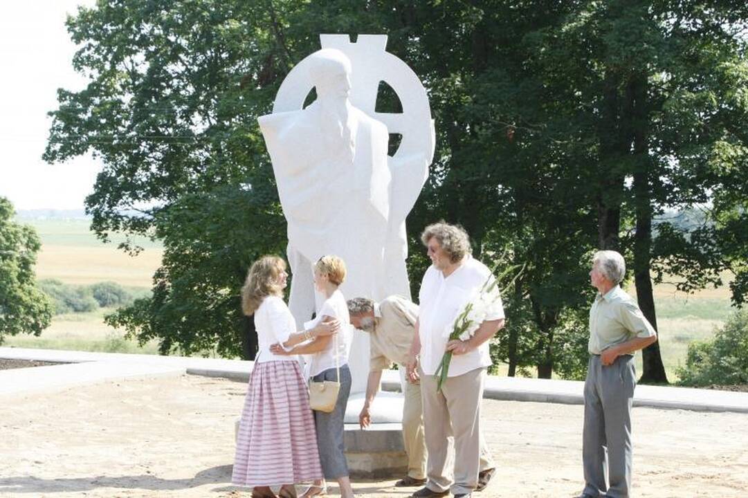 Laukžemėje iškilo Arūno Sakalausko skulptūra šv. Andriejui