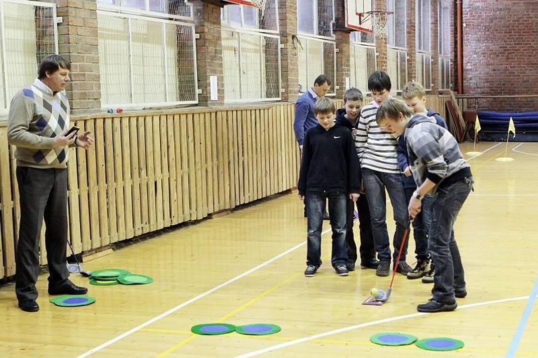 Geriausiai golfą žaidžia S.Dacho progimnazijos moksleiviai