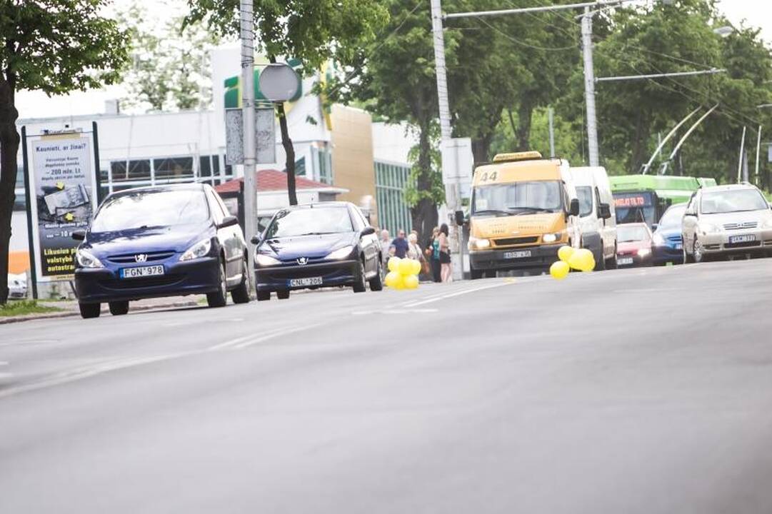 Kauno abiturientams nuaidėjo paskutinis skambutis 