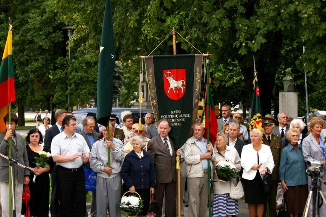 Tremtiniai: ne visi žmonės moka gyventi neuždaryti narve