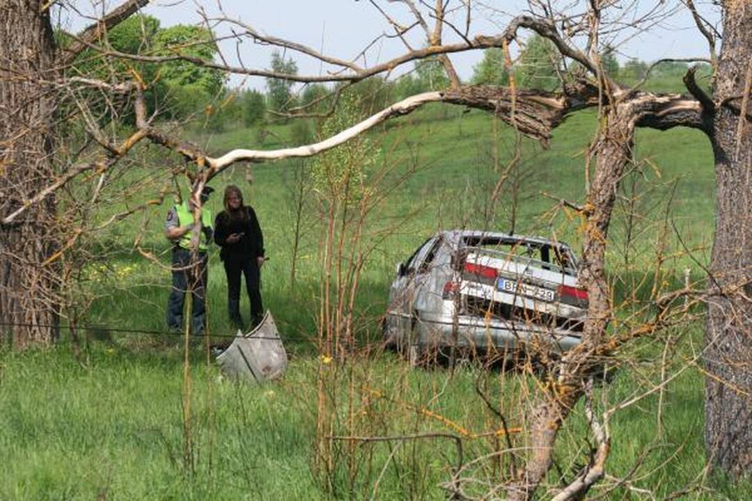Vilniuje automobilyje sudegė žmogus (papildyta)