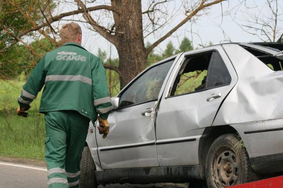 Vilniuje automobilyje sudegė žmogus (papildyta)
