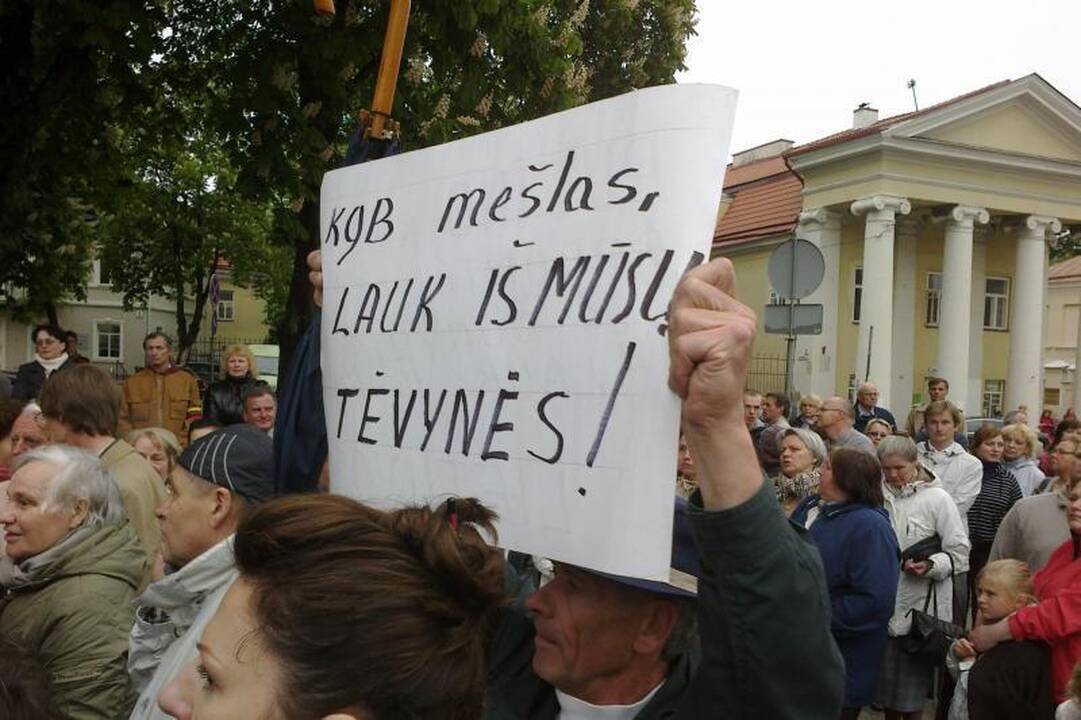 Po įvykių Garliavoje – mitingas prie Prezidentūros