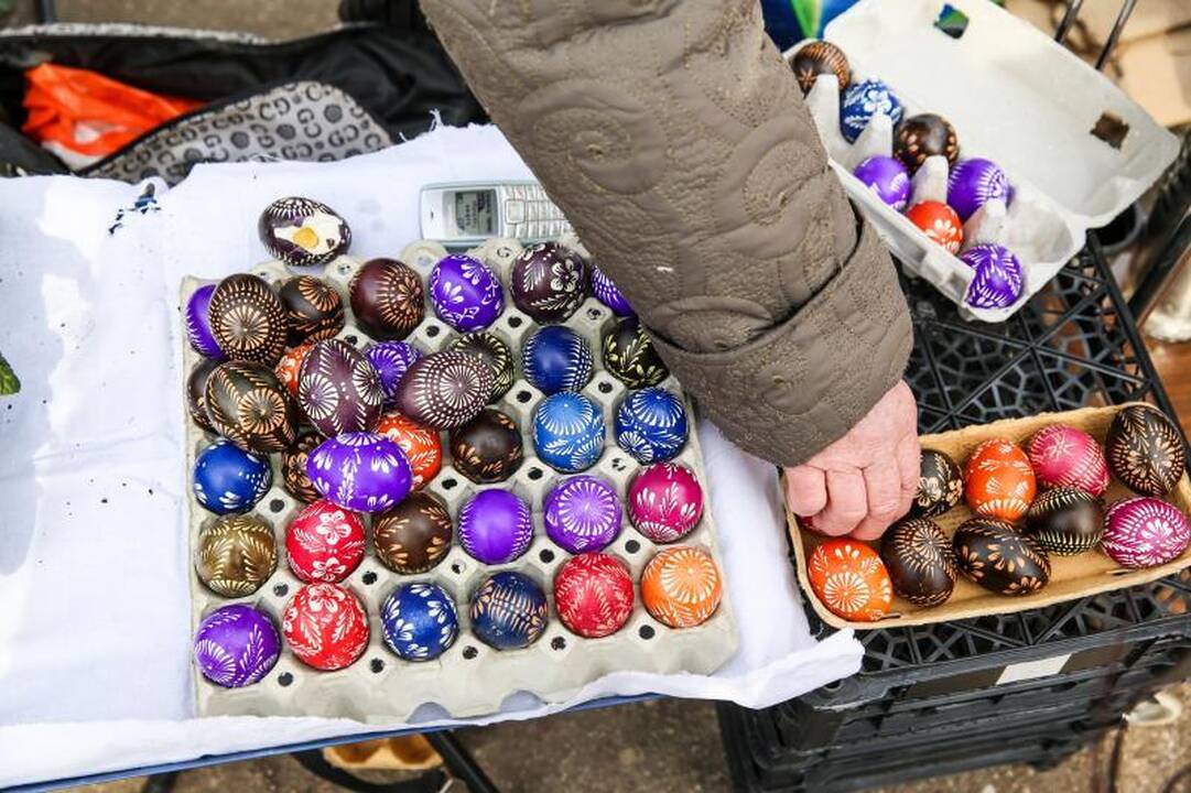 Kauno turgavietėse klesti neteisėta prekyba pataisais