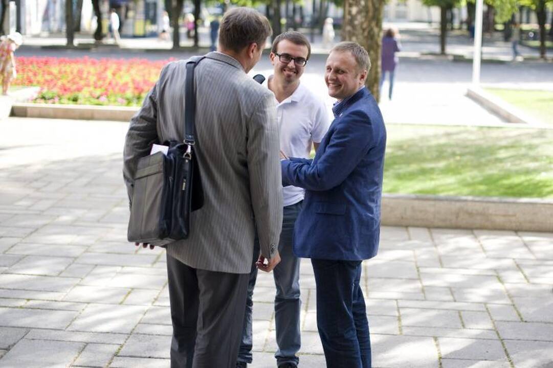 Su opozicija susitikęs Kauno meras: „kalbėjomės apie rugsėjo 1-ąją“