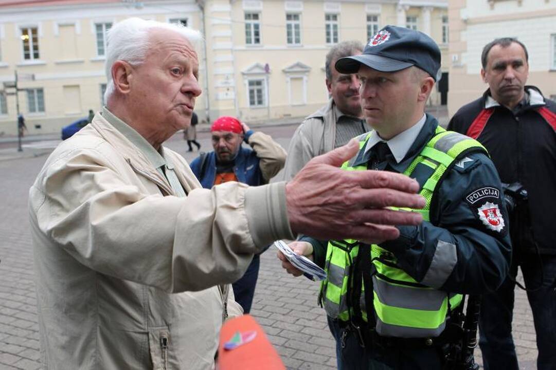 Po įvykių Garliavoje – mitingas prie Prezidentūros