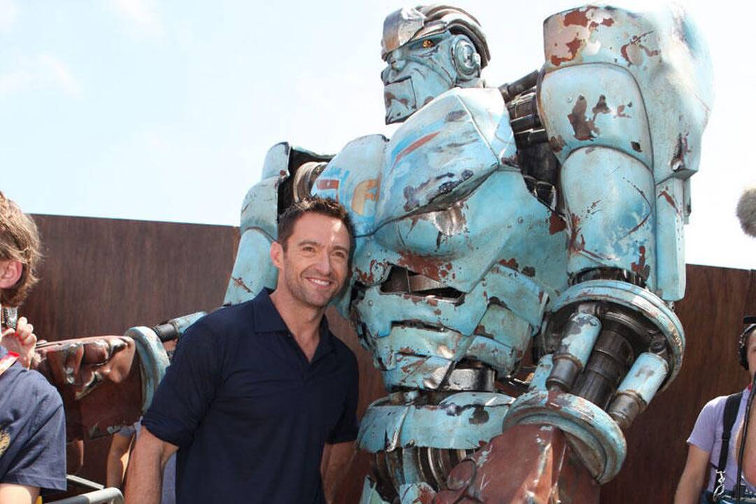 Filme „Grūdintas plienas“ vaidina tikri robotai