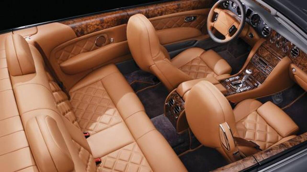 Automobilių, skirtų romantiškai nakčiai, penketukas 