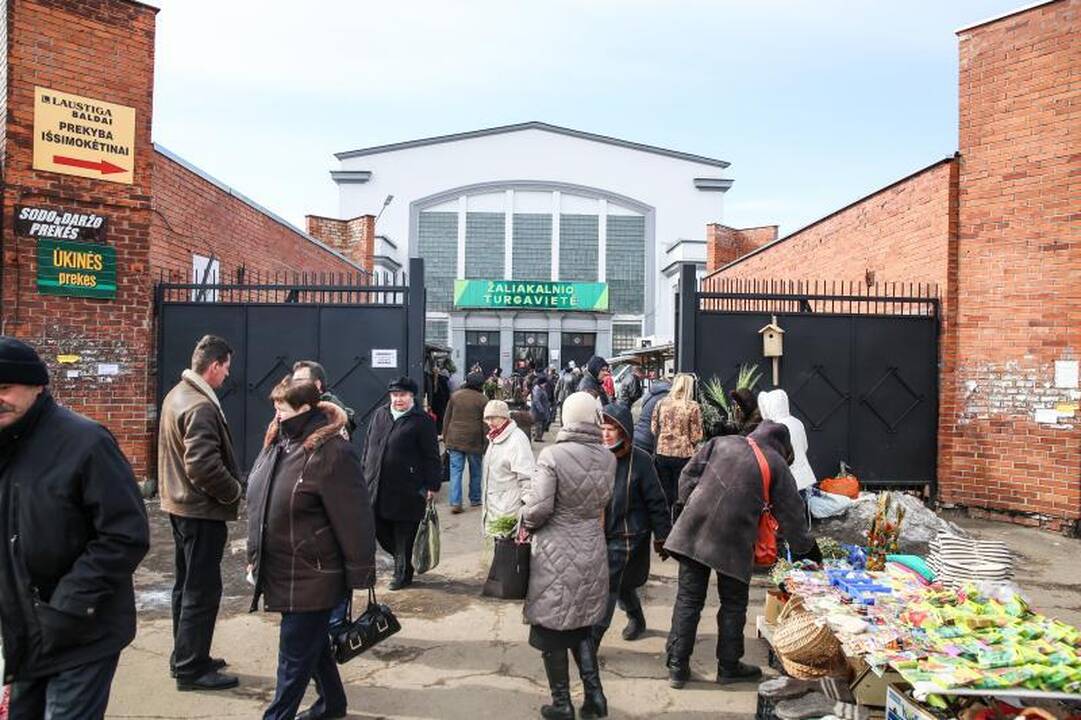 Kauno turgavietėse klesti neteisėta prekyba pataisais