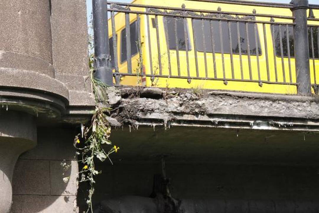 Panemunės tiltas nebus rekonstruojamas - jo vietoje statys naują