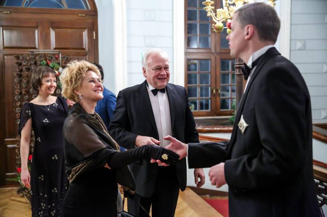 Sergantiems vaikams paaukota 100 tūkst. litų 