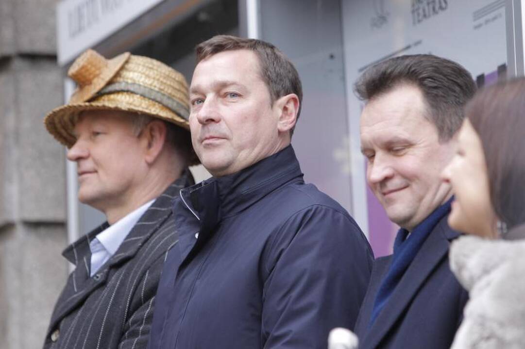 Mugėje įsigytas verbas Prezidentė veš į Vatikaną