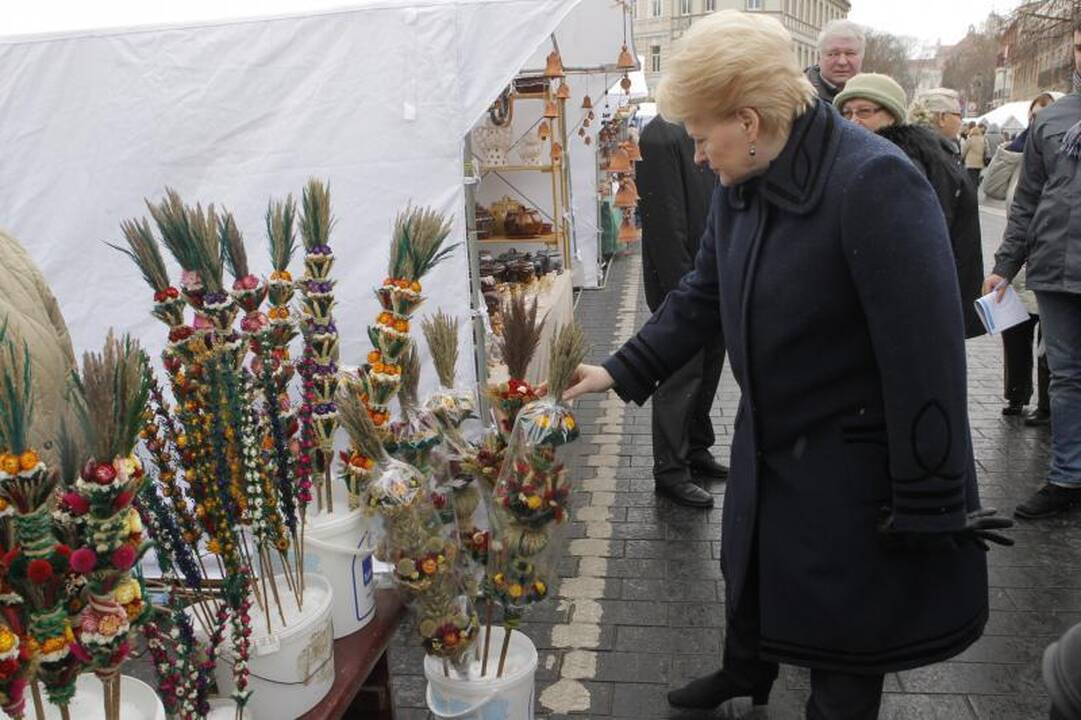 Mugėje įsigytas verbas Prezidentė veš į Vatikaną