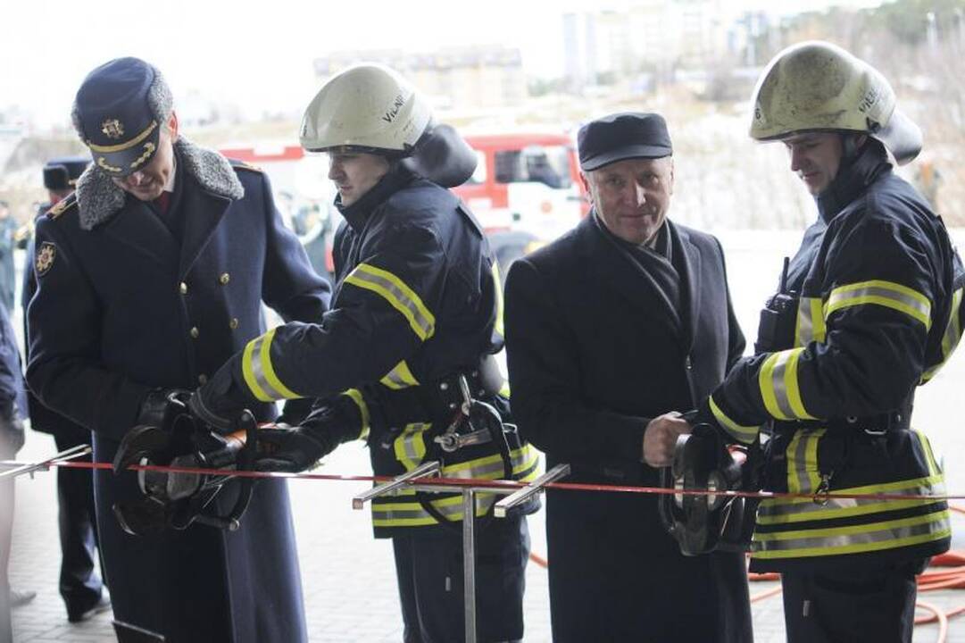 Sostinės ugniagesiai švenčia įkurtuves  