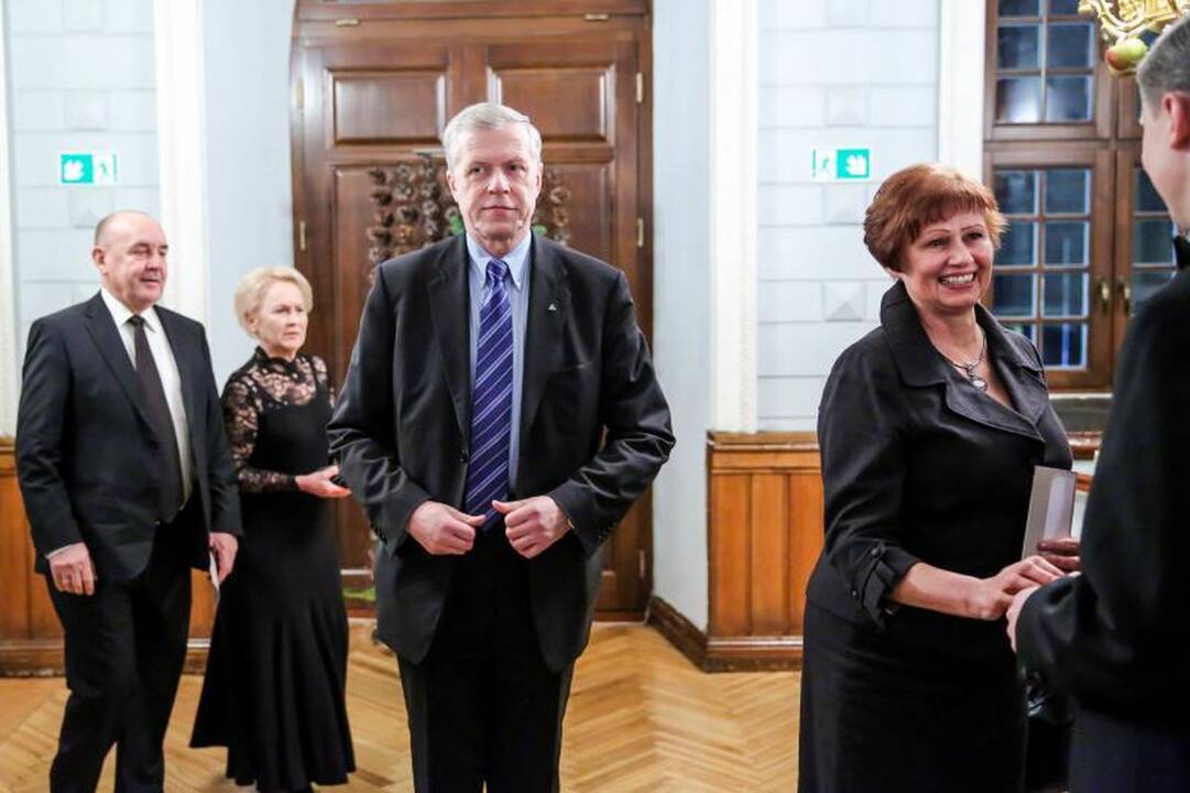 Sergantiems vaikams paaukota 100 tūkst. litų 