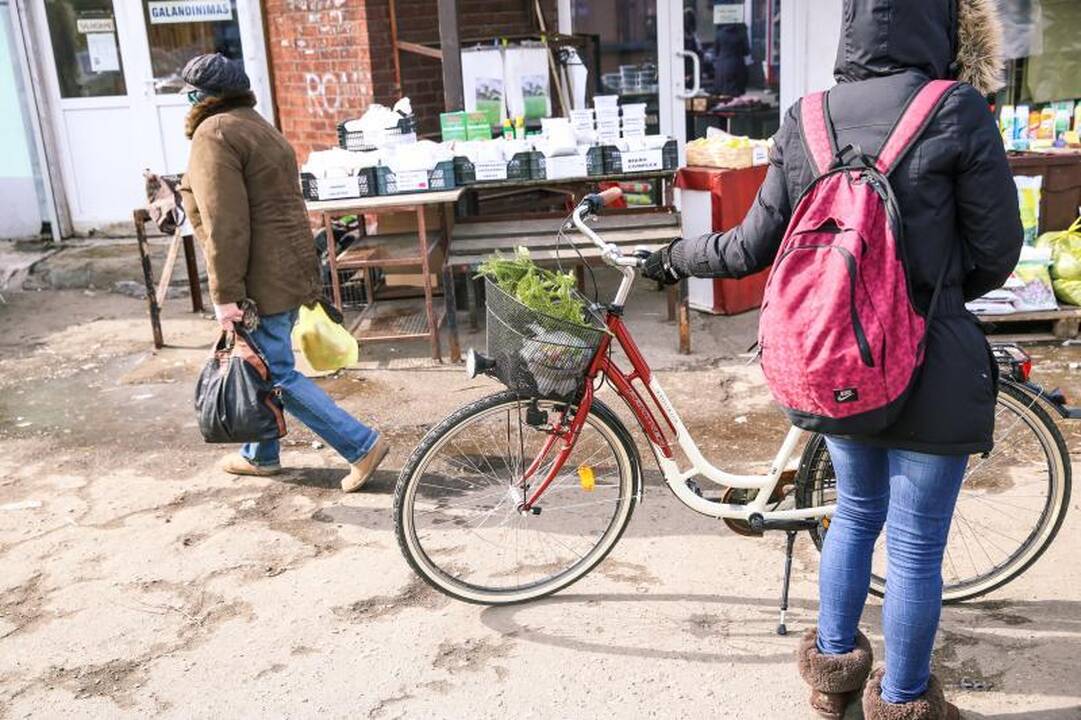 Kauno turgavietėse klesti neteisėta prekyba pataisais