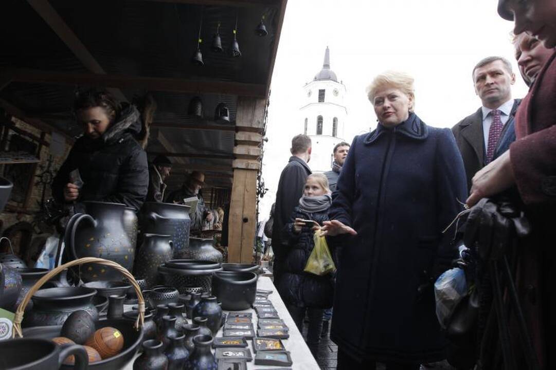 Mugėje įsigytas verbas Prezidentė veš į Vatikaną