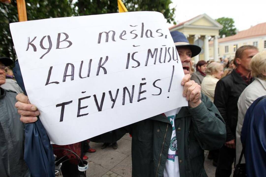Po įvykių Garliavoje – mitingas prie Prezidentūros
