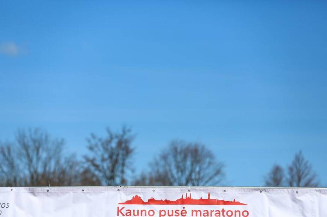 Kauno pirmajame pusmaratonyje – tūkstantis bėgikų