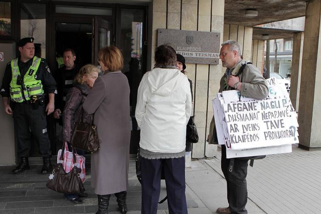 N.Puteikis išteisintas, bet „stiklainiai“ Klaipėdoje išdygs? 