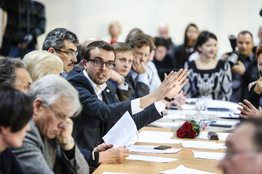Įkūrę „Girstutį“ valdysiančią įstaigą, politikai šoko į vandenį