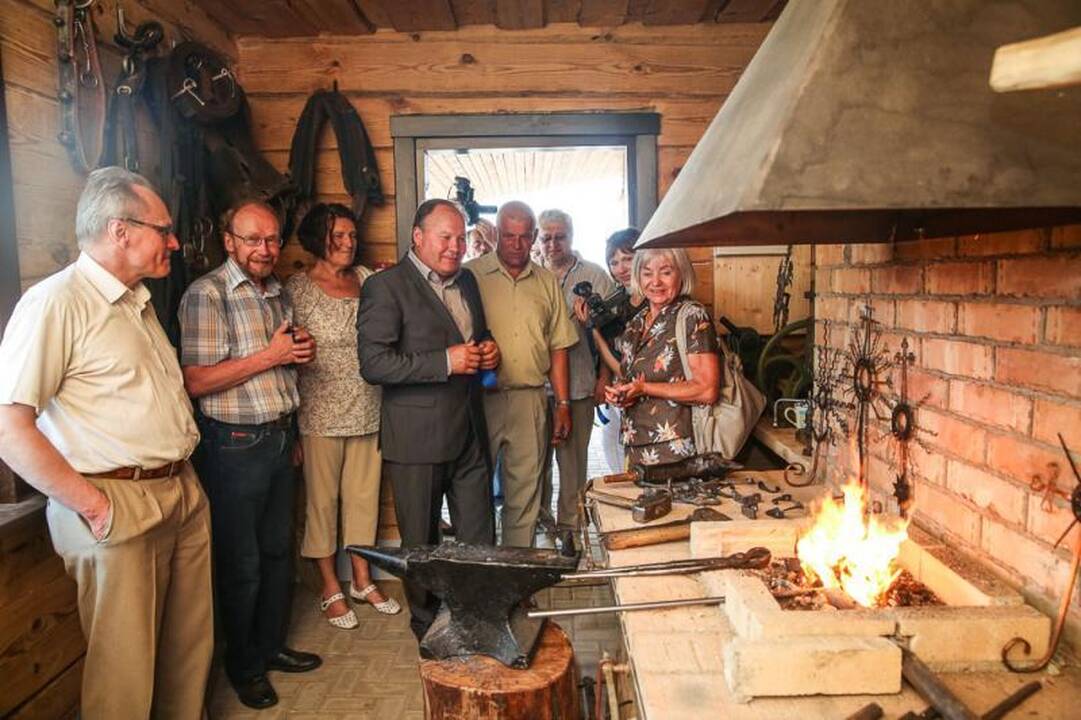Kauno rajone atidarytas tradicinių amatų centras