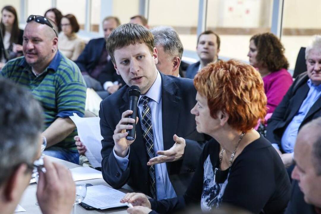Įkūrę „Girstutį“ valdysiančią įstaigą, politikai šoko į vandenį