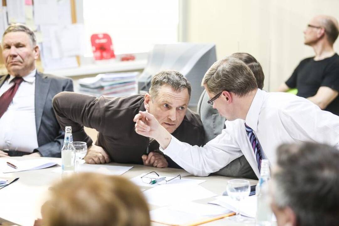 Įkūrę „Girstutį“ valdysiančią įstaigą, politikai šoko į vandenį