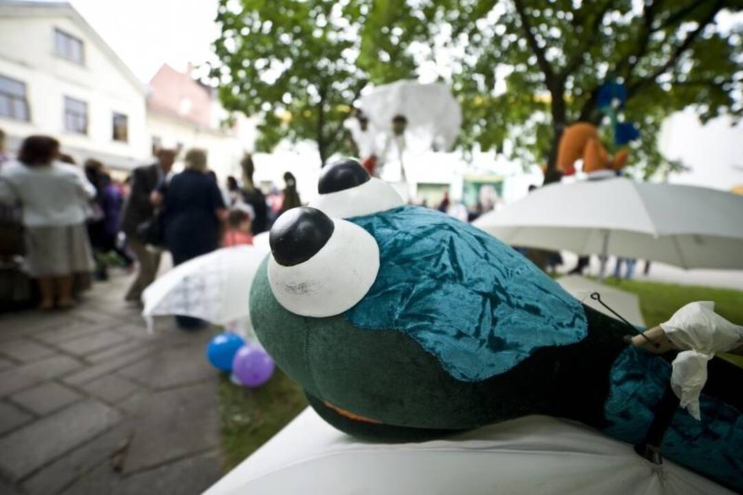 Kauno centre lėlės kvietė į pasakų miestą