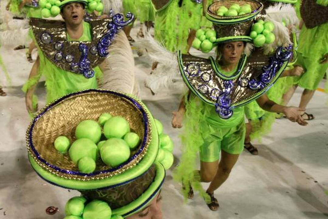 Rio de Žaneiras pasinėrė į linksmybes