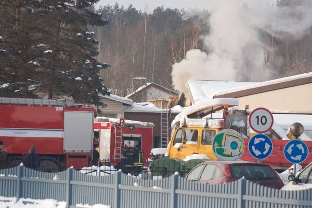 Bendrovę „Švytėjimas“ nusiaubė gaisras