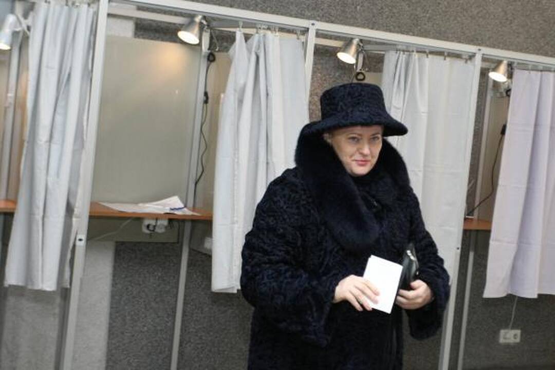 Prezidentei nebuvo sunku apsispręsti, už ką atiduoti savo balsą (papildyta)