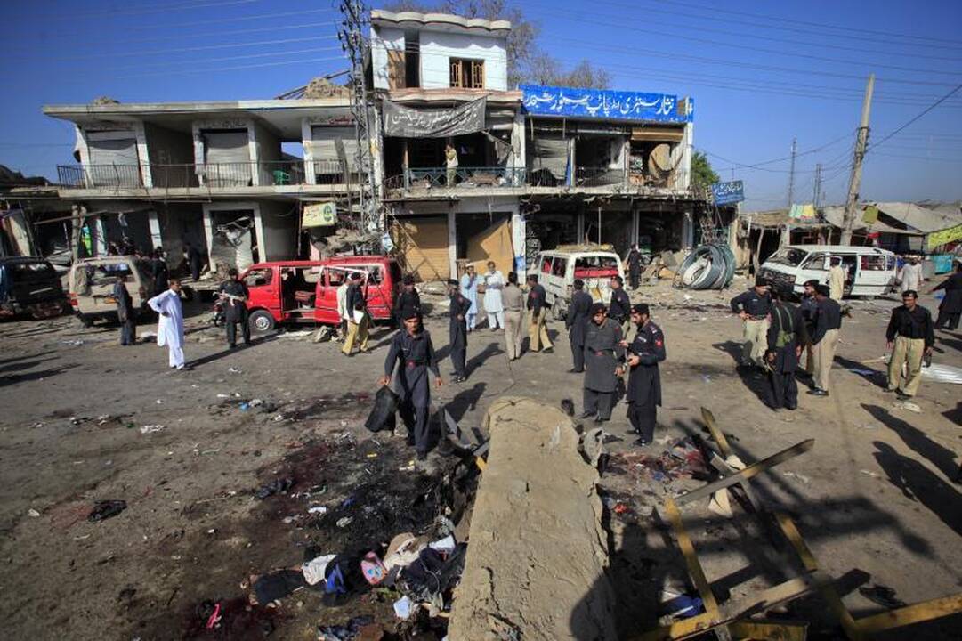 Pakistano talibams "keršijant" už O.bin Ladeno sunaikinimą žuvo 80 žmonių