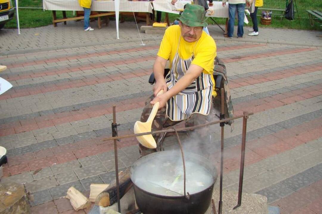 Žuvienės virimo čempionate – daugiau nei 1000 litrų sriubos
