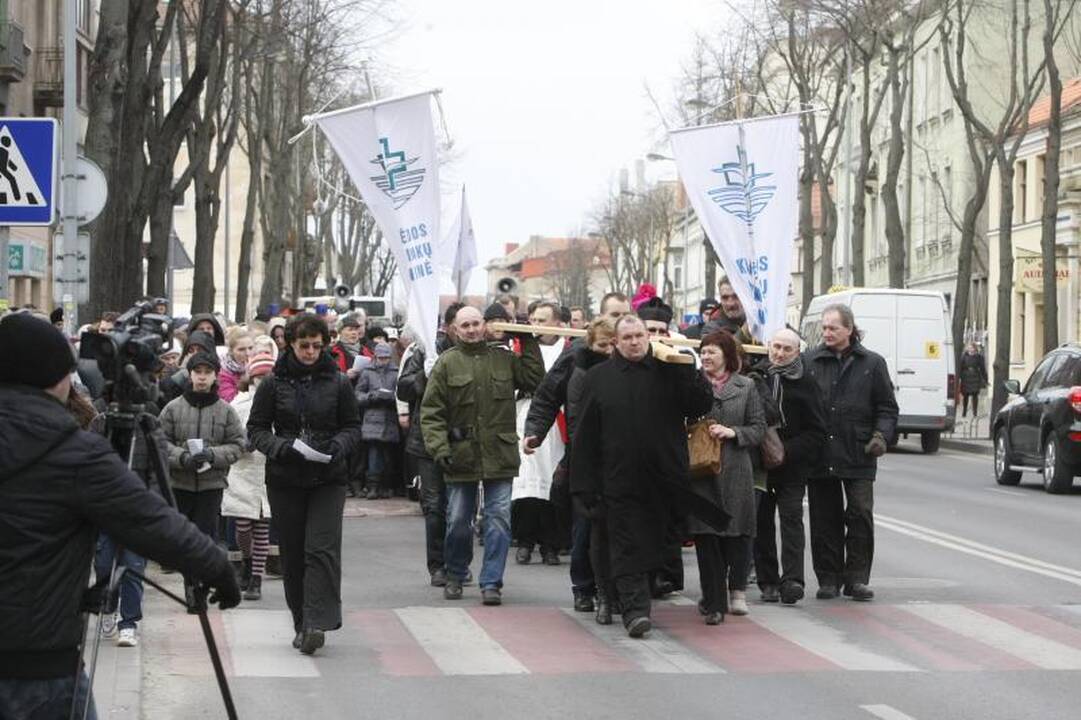 Klaipėdiečiai išsiruošė į Kryžiaus kelią