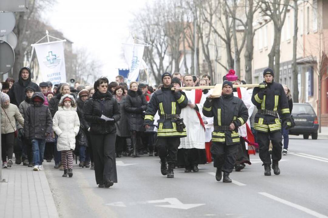 Klaipėdiečiai išsiruošė į Kryžiaus kelią