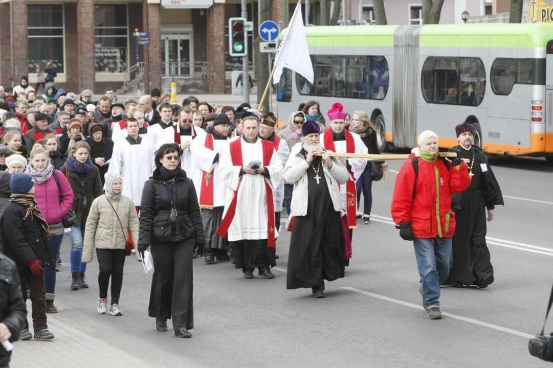 Klaipėdiečiai išsiruošė į Kryžiaus kelią