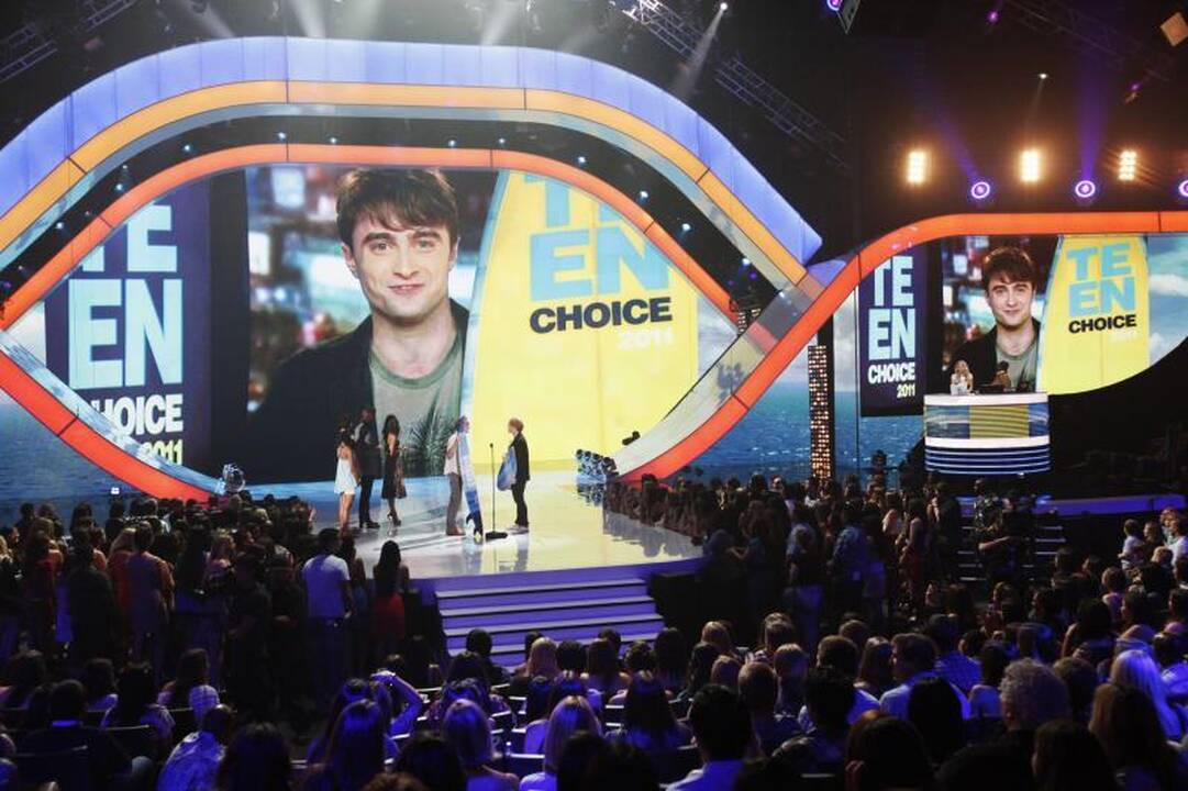 "Teen Choise" apdovanojimų ceremonijoje triumfavo T.Swift ir S.Gomez