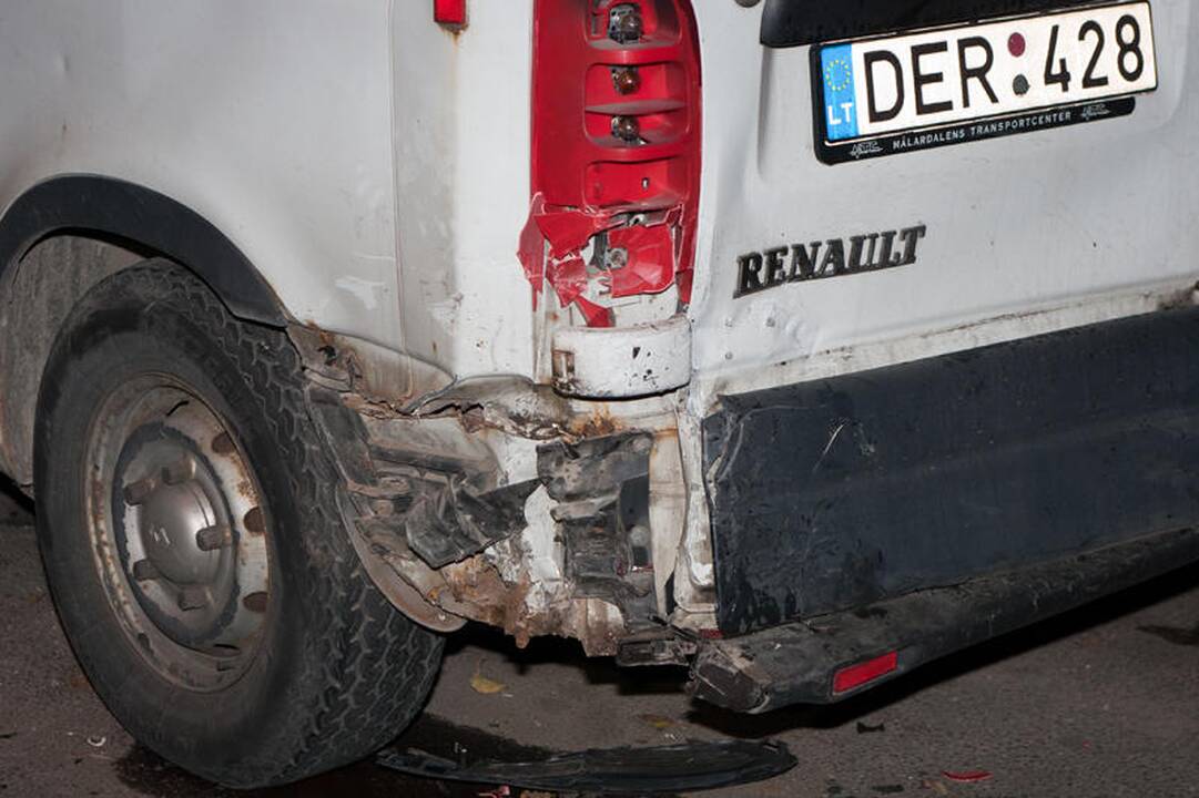 Baltarusijos diplomatas apdaužė vilniečių automobilius