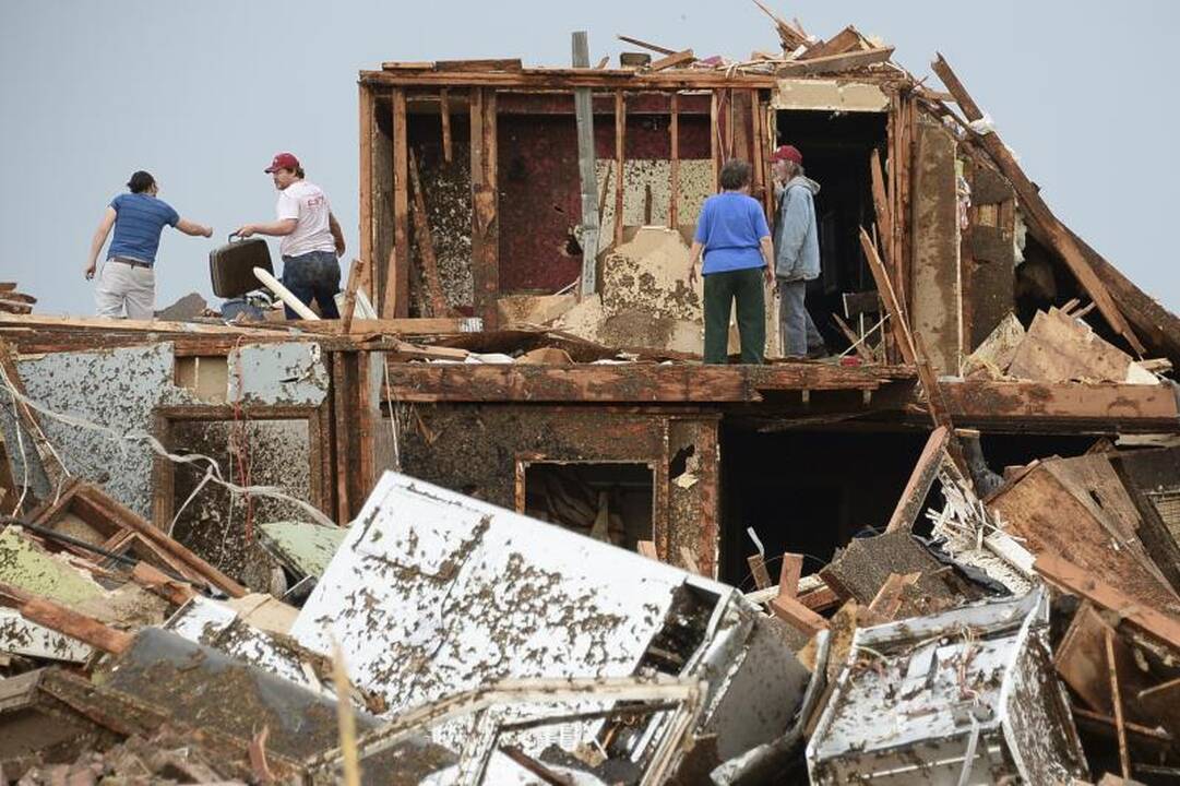 Patvirtintų tornado Oklahomoje aukų skaičius tėra 24 (atnaujinta)