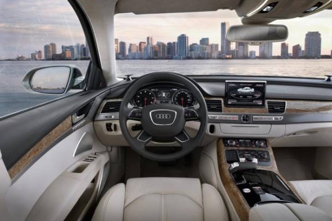 Kokio automobilio interjeras gražiausias?