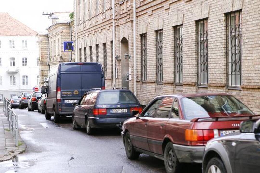 Dėl uždaryto Gedimino prospekto centre susidarė spūstys (papildyta)