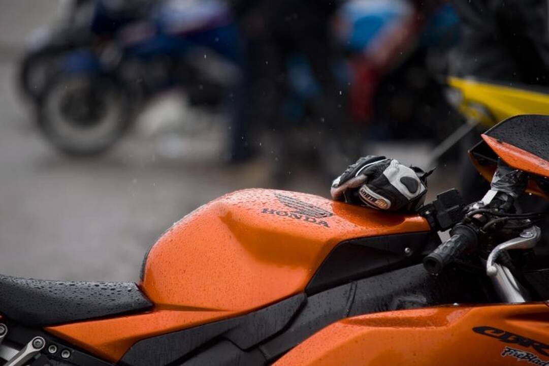 Motociklų gerbėjams – proga išbandyti lenktynių trasą