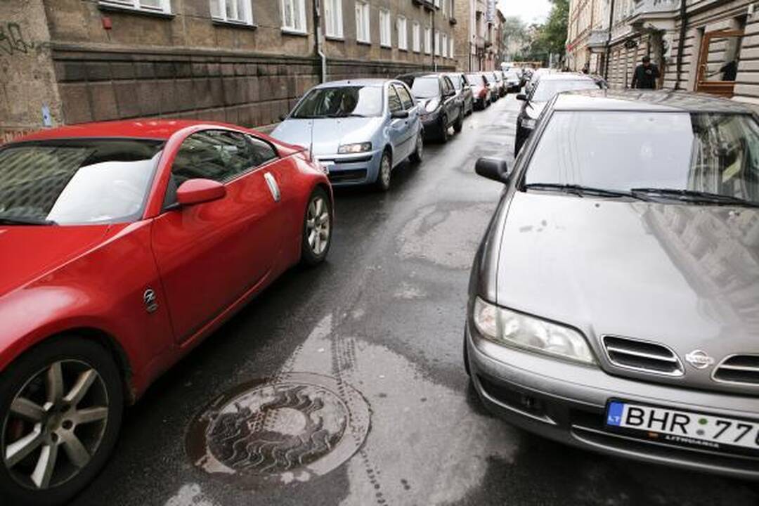 Dėl uždaryto Gedimino prospekto centre susidarė spūstys (papildyta)